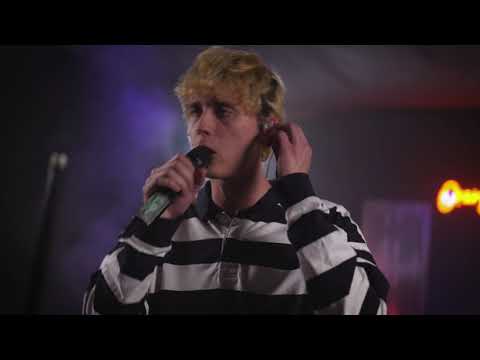 WXLFLESS - Kutyák (live @ Orange)