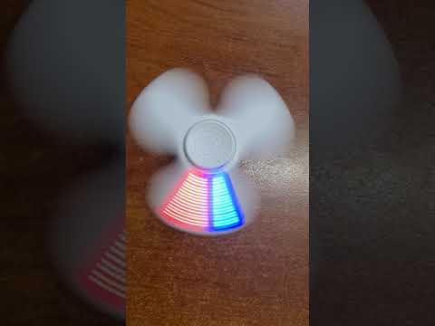 Новинка!!! Спиннер с bluetooth колонкой и подсветкой и просто с подсветкой Led .