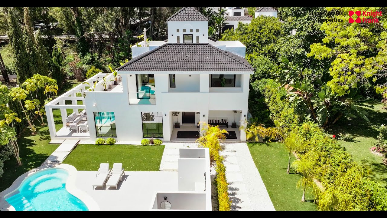 Вилла на продажу в Las Brisas, Новая Андалусия