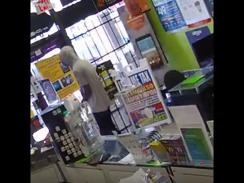 Неудачливый воришка попал за решетку еще до приезда полиции