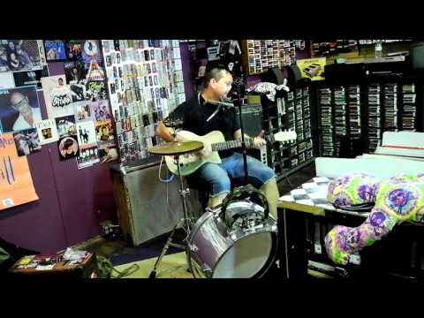 J Marinelli - All We Ever Wanted Was Everything (Bauhaus cover) @ The Record Exchange 07/07/12