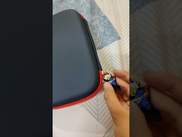 Vídeo relacionado con Dragon Ball Saiyajin Blue-Triple Pencil Case, Turquoise