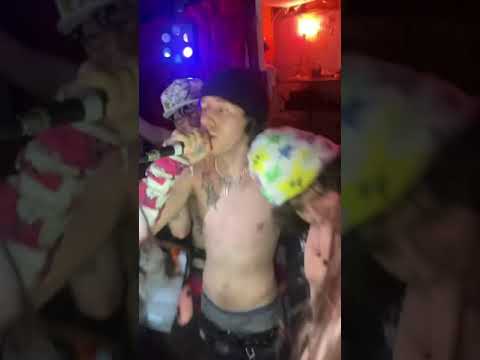 Capoxxo & Mayh3mp Performing 'i kno u' in London