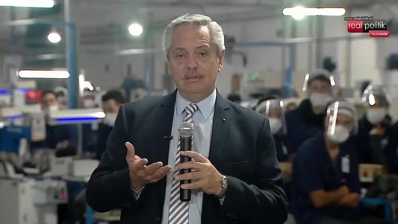 Alberto Fernández visitó una empresa de fabricación de calzado en Chivilcoy