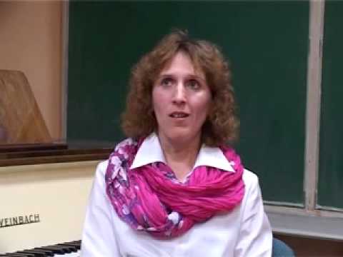 Portret Suzane Ivakić Samardžić,nastavnice Muzičke škole Subotica