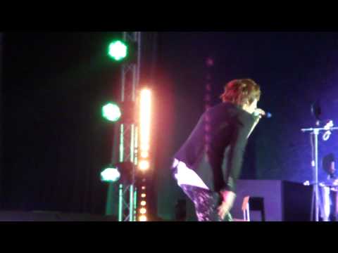 [HD fancam] 111103 SHINee in London - (6) Minho Solo: Rocketeer
