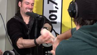 zaubertrick arm um 360 drehen wie funktioniert er tricks magie zauber