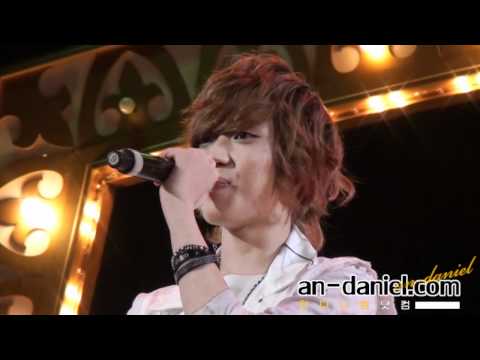 111002 TEEN TOP(틴탑) lotteworld mini concert - Angel(엔젤)(니엘)