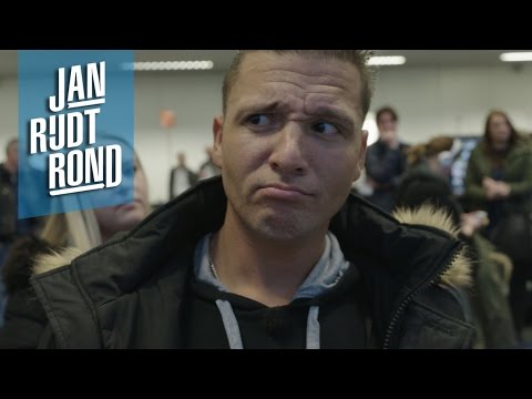 Jan rijdt rond - Jan & Andy in Milaan