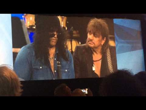 Slash played with Richie & Orianthi after receiving Les Paul Award at NAMM