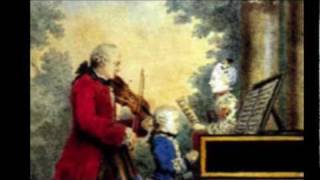 Download lagu Civil plays Mozart - Horn Concerto No. 2 in E flat major, K. 417 mp3