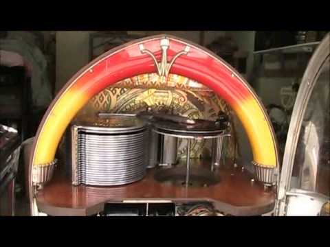 1948 WURLITZER 1100 JUKEBOX - 78 RPM