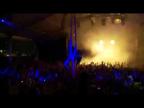 Gareth Emery playing "Lose My Skylarking (Mauri Mora vs CPT edit) @ Governors Island, NY