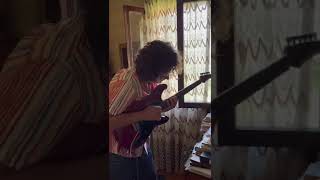 Video thumbnail for Ibanez Allan Holdsworth AH10 ( japan 1985) by Paolo Volpato