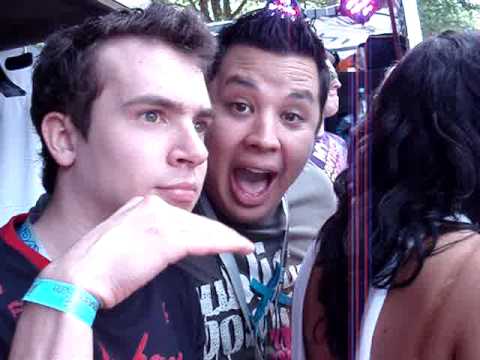 Cliff Coenraad en Galen Behr showing me love at Loveparade 2008