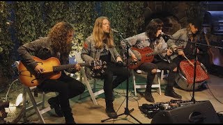 Tyler Bryant &amp; The Shakedown - Downtown Tonight (Bale Breaker Acoustic Sessions @ Chinook Fest)