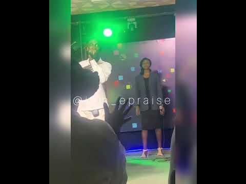 Epraise sang Ema seun mi by Femi Okunuga @Okunugafemi ) #viralvideo