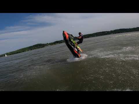 Craziest Spark Boat Jump Eveeer! With The Trixx Crew!