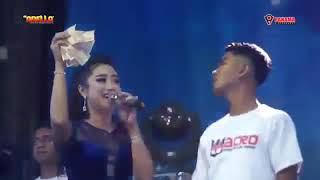 Download lagu Adella gerimis melanda hati anisa rahma mp3 Download lagu Adella gerimis melanda hati anisa rahma mp3