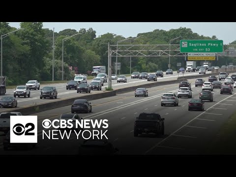 End of EV access to HOV lanes may make traffic worse on LIE, experts say