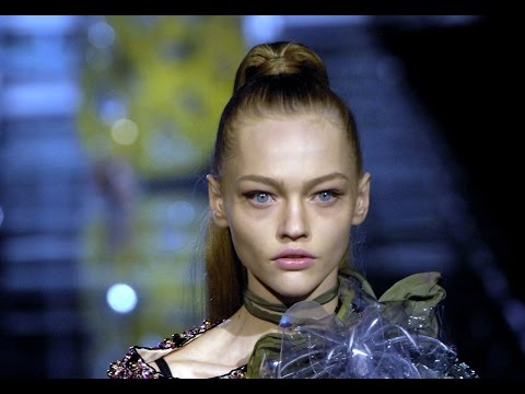 Sasha Pivovarova Runway Throwback