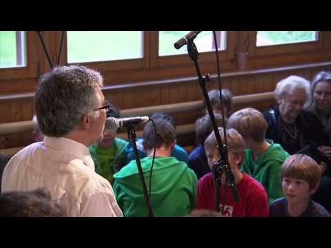 DER SONG "Scharans" - 77 Bombay street, Linard Bardill und das ganze Dorf