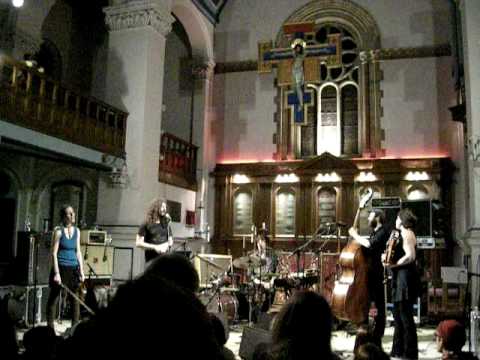 Thee Silver Mt. Zion Memorial Orchestra - Hang on to each other