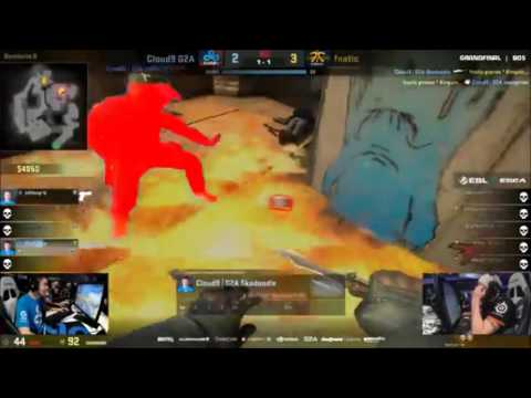 Pronax throws Raegans mixtape ( ͡° ͜ʖ ͡°)