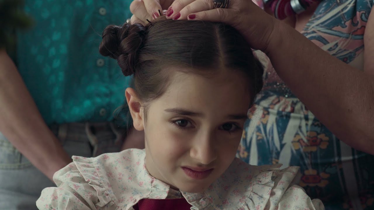 Clara de huevo - Claire Egg White / TRAILER _ENG