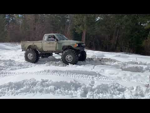 Toyota on 44 boggers is useless in snow