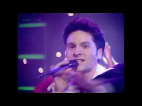 Clubhouse feat Carl - Light My Fire - TOTP - 28 04 1994