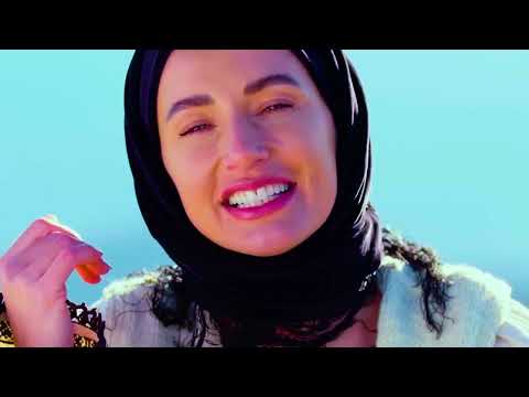 "Dulce Românie!"  Paula Hriscu