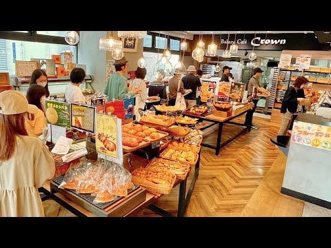 ¡Un panadero genio que creó el único y exquisito pan de curry! ¡Mira de cerca la panadería, que está inundada de clientes habituales desde primera hora de la mañana! [Bakery Cafe Crown] Elaboración de pan japonés ASMR