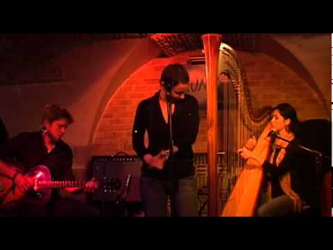 Lhasa De Sela - Is anything wrong(live Sunset -2009)