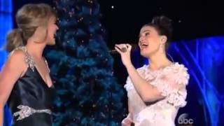FROZEN - "Let It Go" - Idina Menzel & Jennifer Nettles - LIVE
