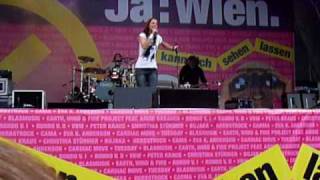 Christina Stürmer &amp; Band - Um bei dir zu sein [Live] @ Wien 2010