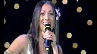 L'amore è - Sanremo 2003