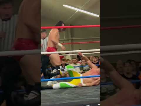 Channing thomas with a big knee strike #viral #wrestling #shorts