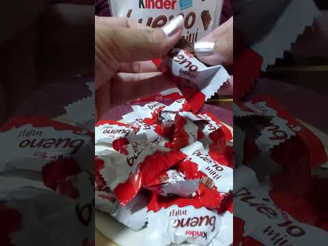 Kinder bueno mini #asmr #shorts  #chocolate #satisfying