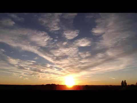 Windswept Orange Clouds | Sunset Livestream | 27 Sept 2018