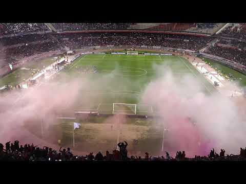 "RECIBIMIENTO! | River Plate vs Cruzeiro (Bra) | Copa Libertadores 2019" Barra: Los Borrachos del Tablón • Club: River Plate