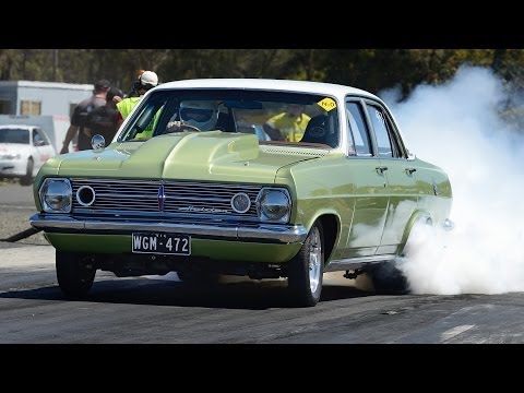 2JZ Holden struggles for traction