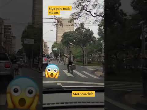 QUASE DEU RUIM.PEDESTRE ATRAVESSA O VERDE....#transito #uber #99pop #ribeiraopreto #saopaulo