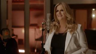 Trisha Yearwood - &quot;I Dare You To Love&quot; (Live Performance)