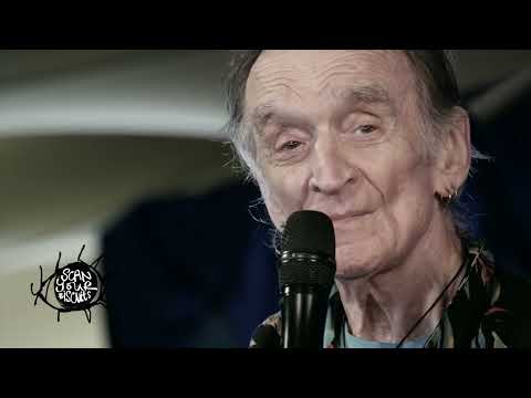 Martin Carthy FULL INTERVIEW & PERFORMANCE : Scan Your Biscuits Show