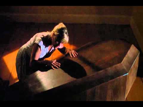 BAD HORROR FILMS - RETURN TO SALEM'S LOT - Close The Lid