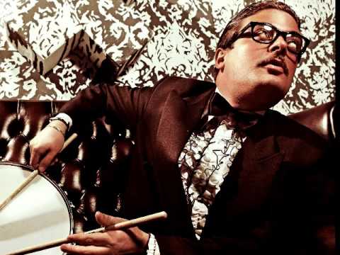 Emanuele Urso "King of Swing" and his Big Band : DON'T BE THAT WAY