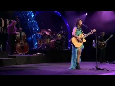 Katie Melua - Gasoline Alley (live AVO Session)