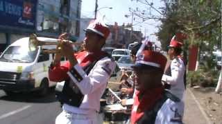 preview picture of video 'Banda De Marcha De La Normal 1 De Nezahualcóyotl'