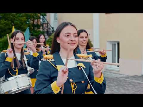 Сергій Лазановський (RIDNYI) feat DIRESH «ЗСУ» Тарас Крупа, Максим Чайківський та група барабанщиць.